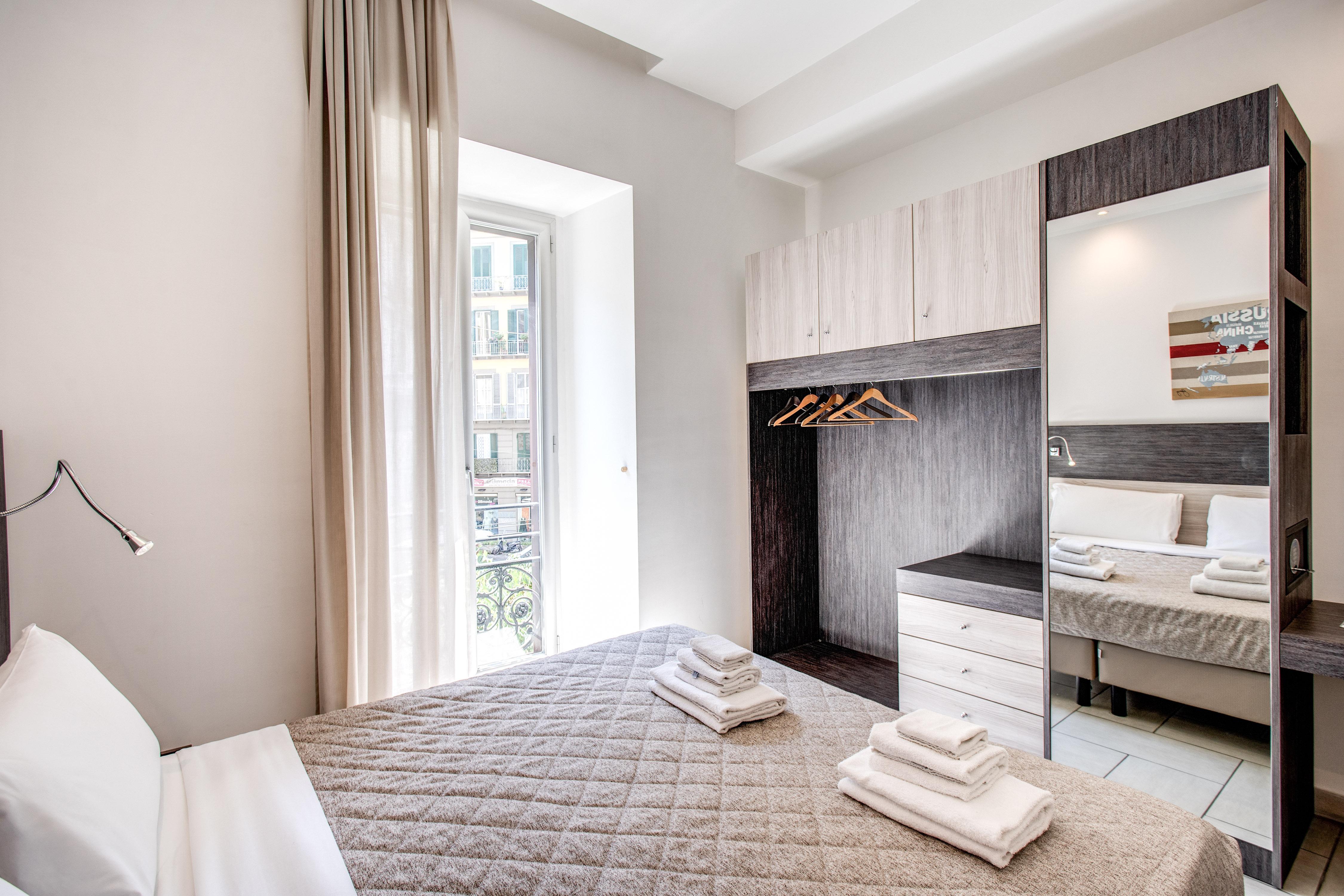 Napoli Suite Bed and breakfast 3*