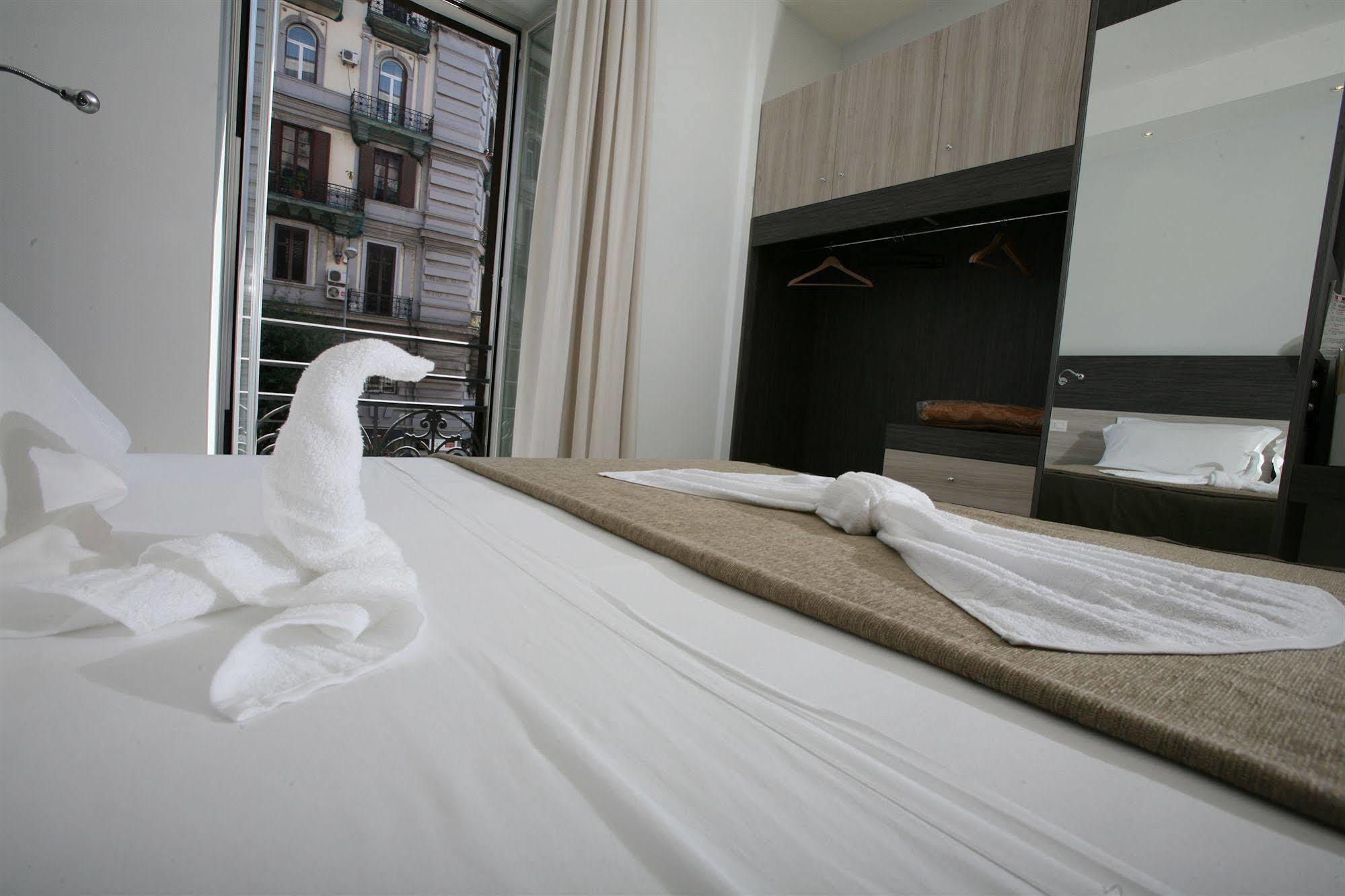 Napoli Suite Bed and breakfast Nápoles